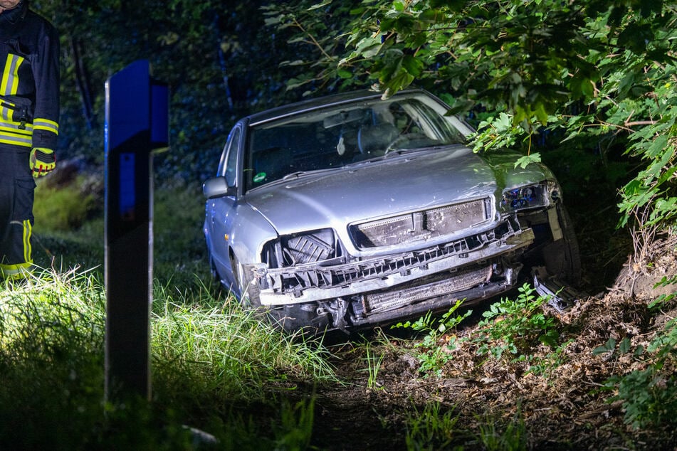 Die Spuren des Unfalls waren am Audi deutlich zu erkennen.