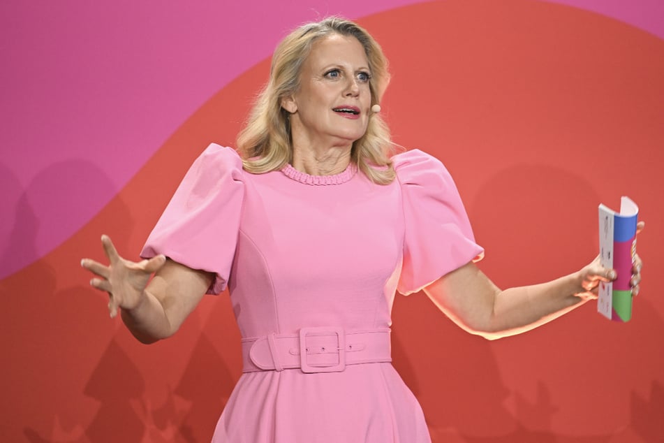 Barbara Schöneberger: Nackt-Alarm bei Barbara Schöneberger: Diese Marotte ist echt schlüpfrig