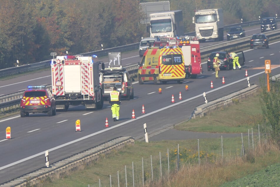 Unfall A14: Mindestens zwei Menschen verletzt: Mehrere Unfälle und Stau auf der A14