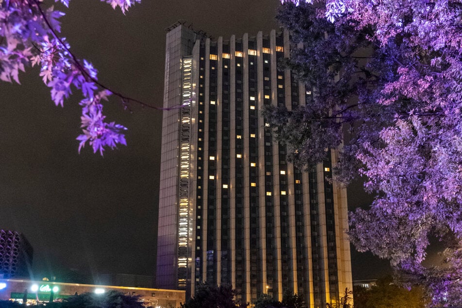 Das ehemalige Congress Hotel in Chemnitz wird zum nächsten Light Our Vision-Lichtkunstfestival im Fokus stehen.