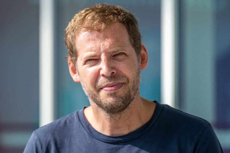 Stadtsportbund-Geschäftsführer Daniel Fugmann (45) bespricht den Fall in einer Sitzung.