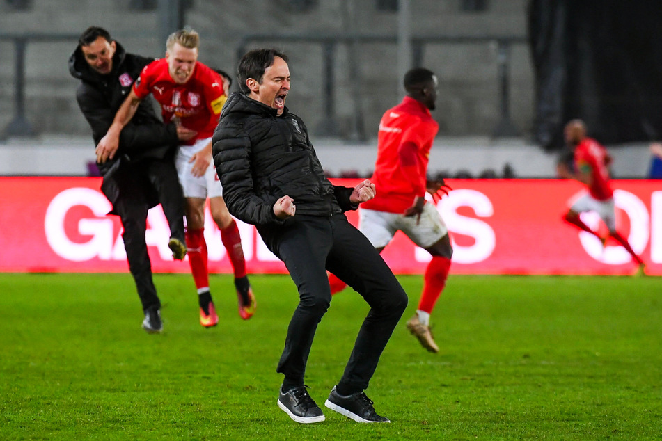 Terrence Boyd Und Stipe Vucur Retten Den Hfc In Der Nachspielzeit Und Schnorrenberg Den Job Tag24