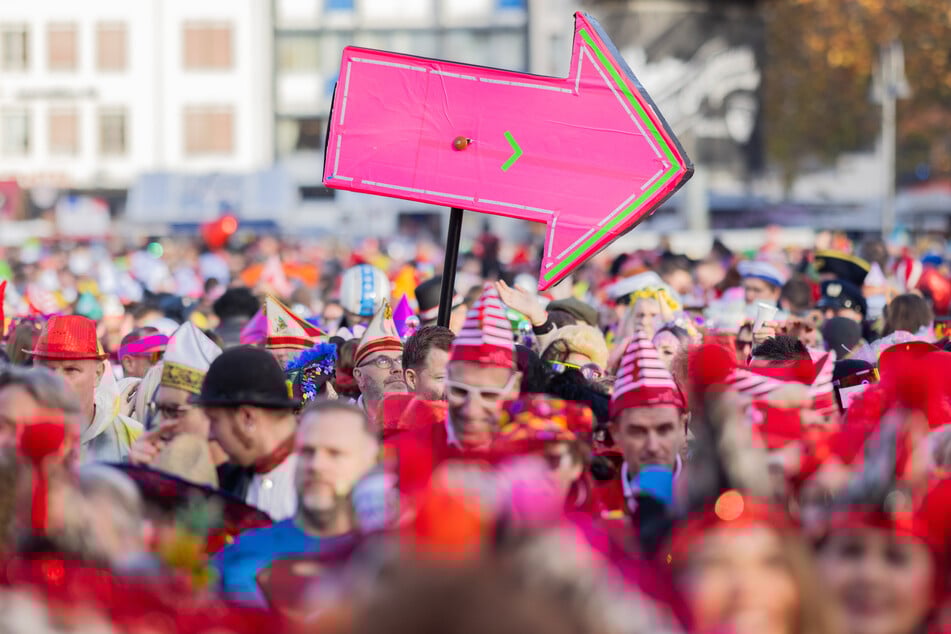 Köln: So fahren die Busse und Bahnen an Karneval in Köln
