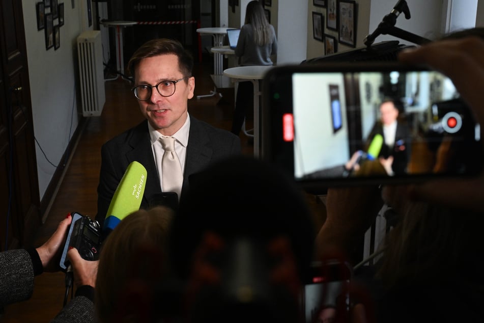 Daniel Baumgärtner vertrat den Leipziger Hotelmitarbeiter. Von einer zwischen seinem Mandanten und Ofarim vereinbarte Verschwiegenheitsverpflichtung wisse er nichts.