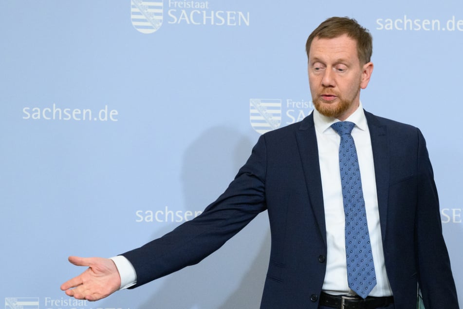 Michael Kretschmer (48, CDU) hat die Asyl- und Flüchtlingspolitik der Ampel-Regierung kritisiert.