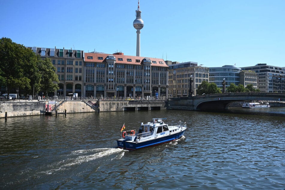 In Berlin konnte die Wasserschutzpolizei jüngst einen ungewöhnlichen "Fall" auf der Spree aufklären. (Archivfoto)