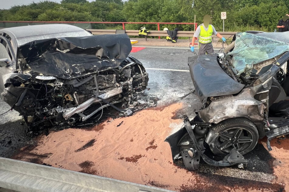 Frau stirbt an Unfallstelle: Bundesstraße mehrere Stunden voll gesperrt