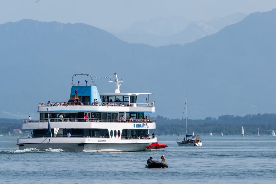 Auf einem Ausflugsschiff auf dem Starnberger See musste die Polizei einschreiten. (Symbolbild)