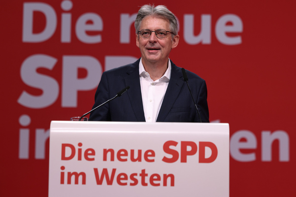 Achim Post (64) ist seit dem 26. August 2023 neben Sarah Philipp (40) Co-Vorsitzender der SPD in Nordrhein-Westfalen.