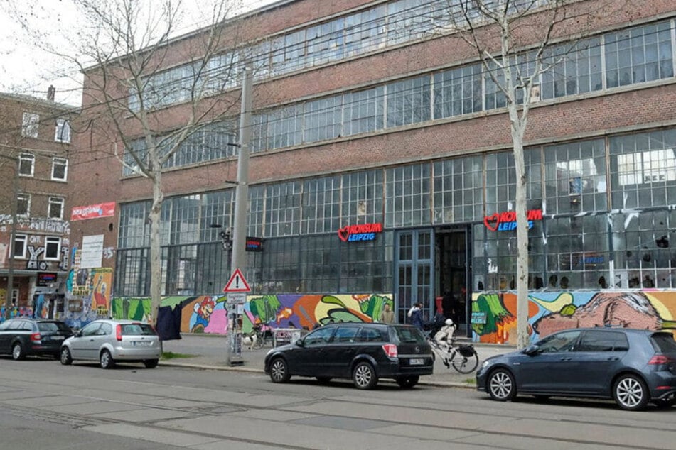 Leipzig: Räuber will Mann auf Leipziger Karl-Heine-Straße überfallen: Opfer weigert sich