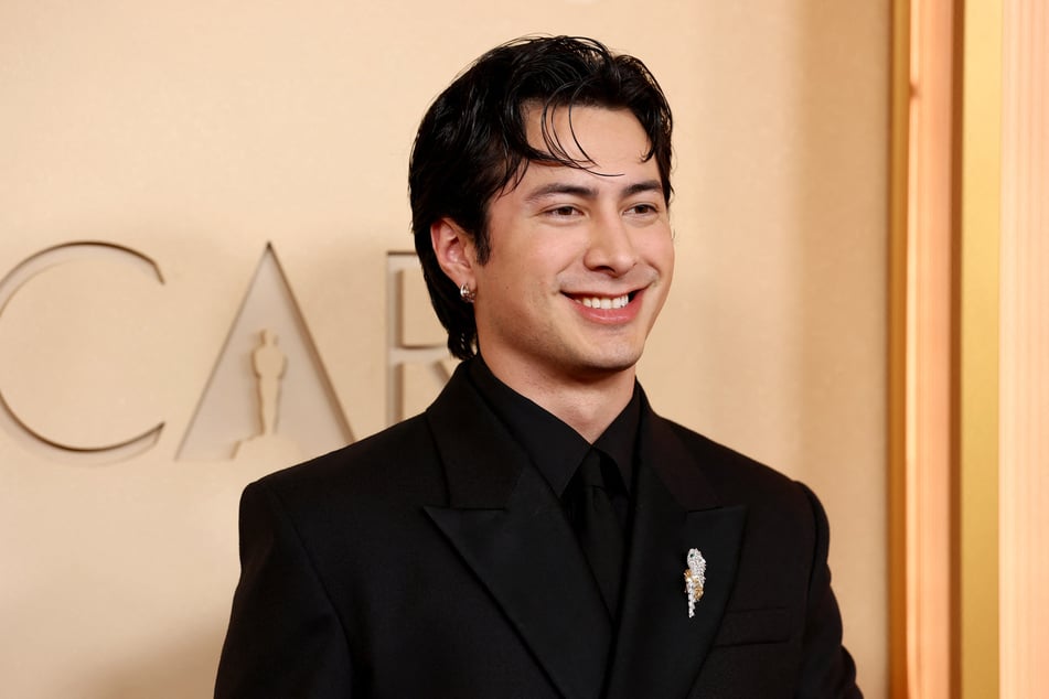 Heated Rivalry star Hudson Williams stunned in an all black Balenciaga ensemble.