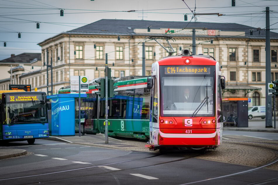 Die City-Bahnen sind nicht vom Streik betroffen - sie rollen am Montag durch Chemnitz.