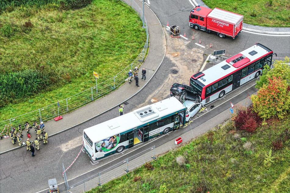 Die Feuerwehr war mit zahlreichen Kräften vor Ort.
