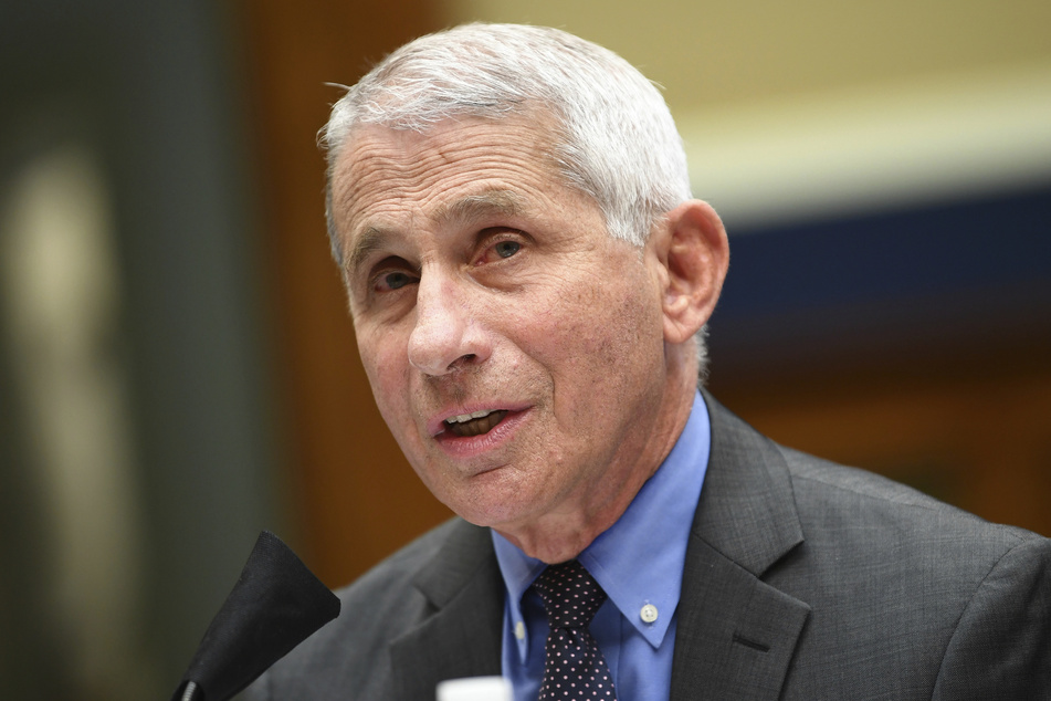 Anthony Fauci, Direktor des Nationalen Instituts für Infektionskrankheiten, glaubt, dass es keinen Corona-Impfstoff vor dem Jahr 2021 geben wird.