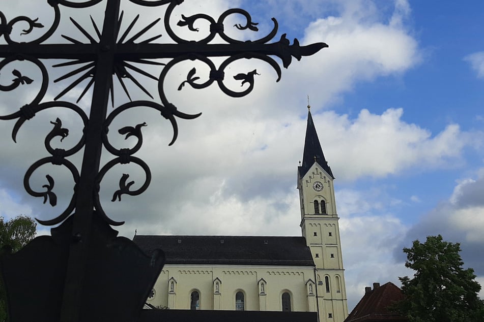 Im Prozess wegen sexuellen Missbrauchs an einem früheren Ministranten haben sich das Erzbistum München/Freising und das Opfer auf einen Vergleich geeinigt. (Symbolfoto)