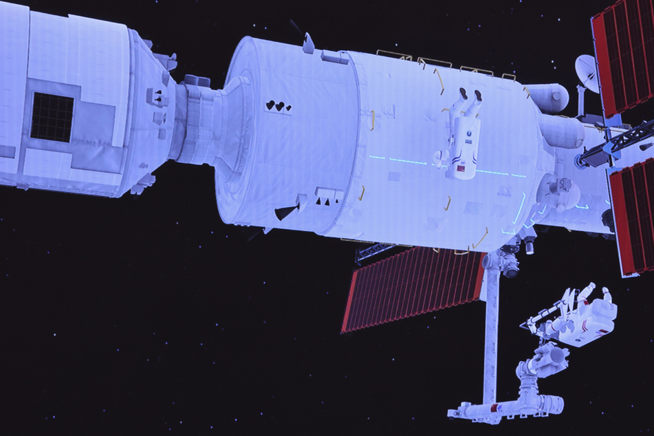 Die chinesische Raumstation "Tiangong" soll permanent bemannt sein, ist aber kleiner als die ISS.
