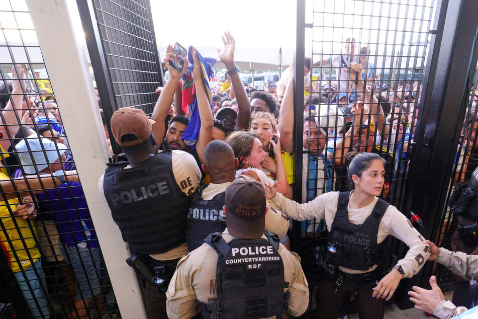 Fans struggled in the intense heat as the build up of crowds threatened to cause a catastrophic crush.