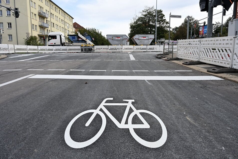 Der neue Halteplatz für Radfahrer in der Lutherstraße an der Kreuzung zur Zschopauer Straße.