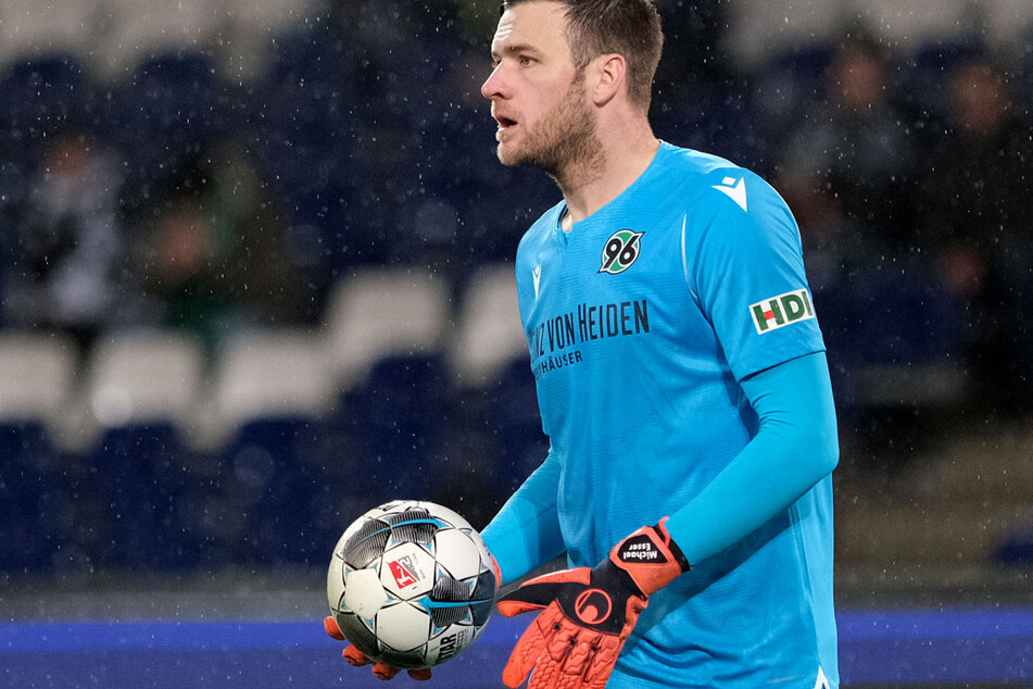 Michael Esser (32) spielte von 2017 bis 2019 in Hannover und zuletzt in Hoffenheim (Archivbild).