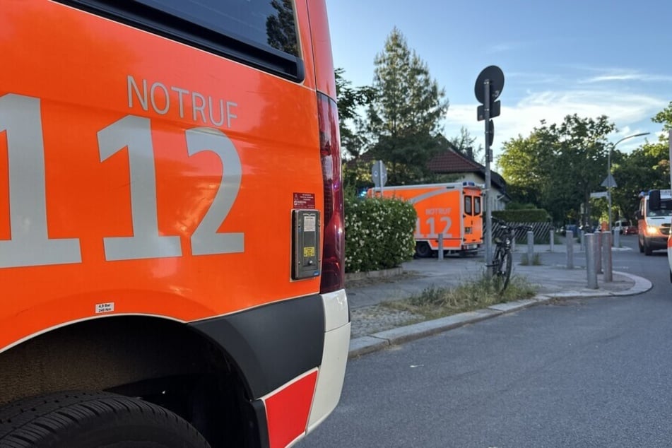 Die Insassen des Rettungswagens erlitten einen Schock.
