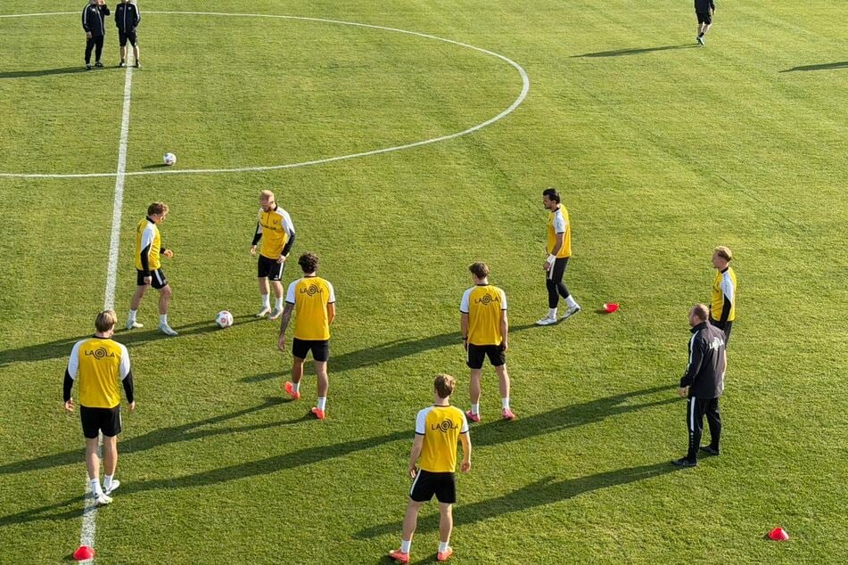 Eine halbe Stunde lang hieß es unter anderem Fünf-gegen-zwei.