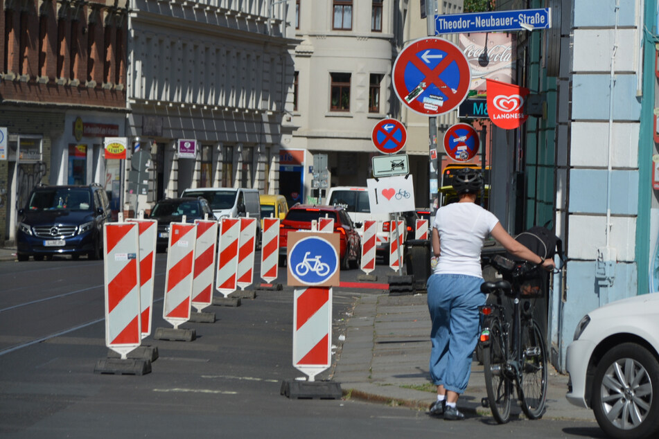 Auch in der Zweinaundorfer Straße/Ecke Theodor-Neubauer Straße hatten sich die Aktivisten damals für einen neuen Radweg eingesetzt.