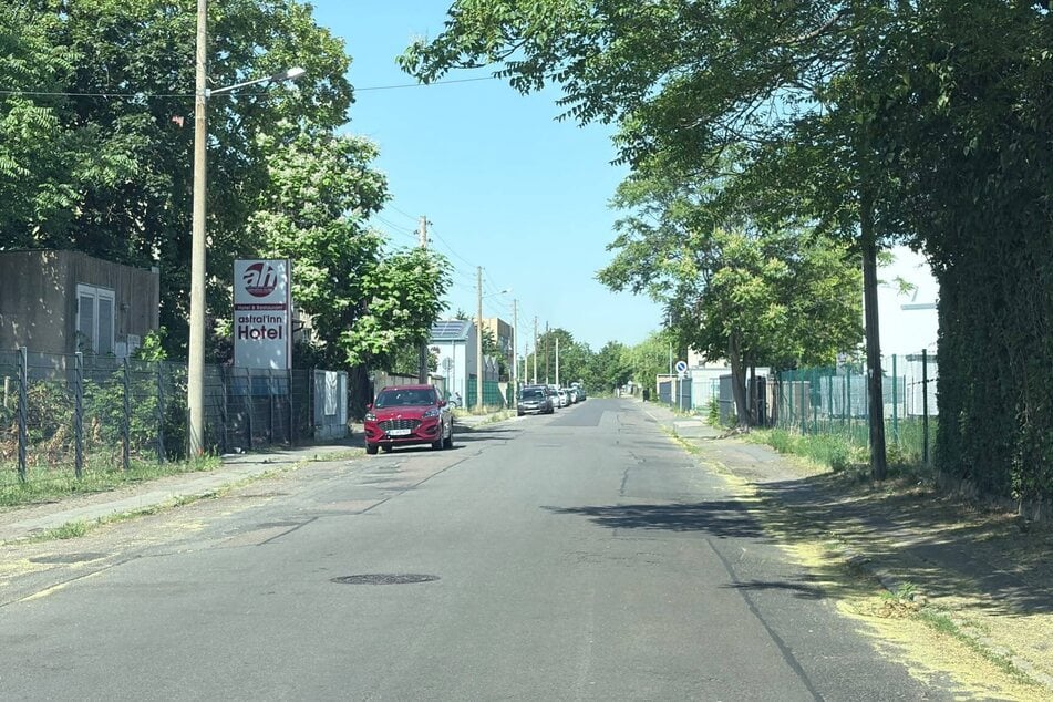 Unter anderem soll der Straßen- und Gehwegbelag erneuert werden.