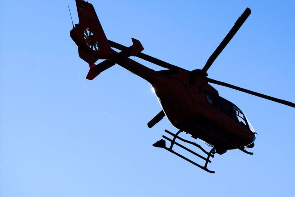 Drei Arbeiter durch 450 Grad heißes Zink teils schwer verletzt