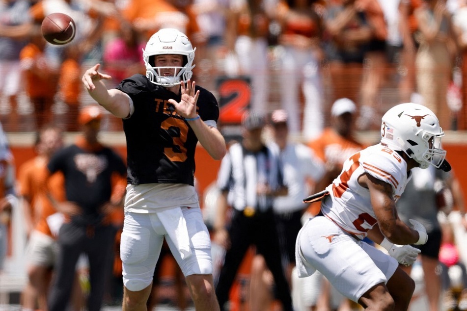 Quinn Ewers (l.) is fully recovered from his shoulder injury sustained during last season and is projected to have a breakout year in 2023.