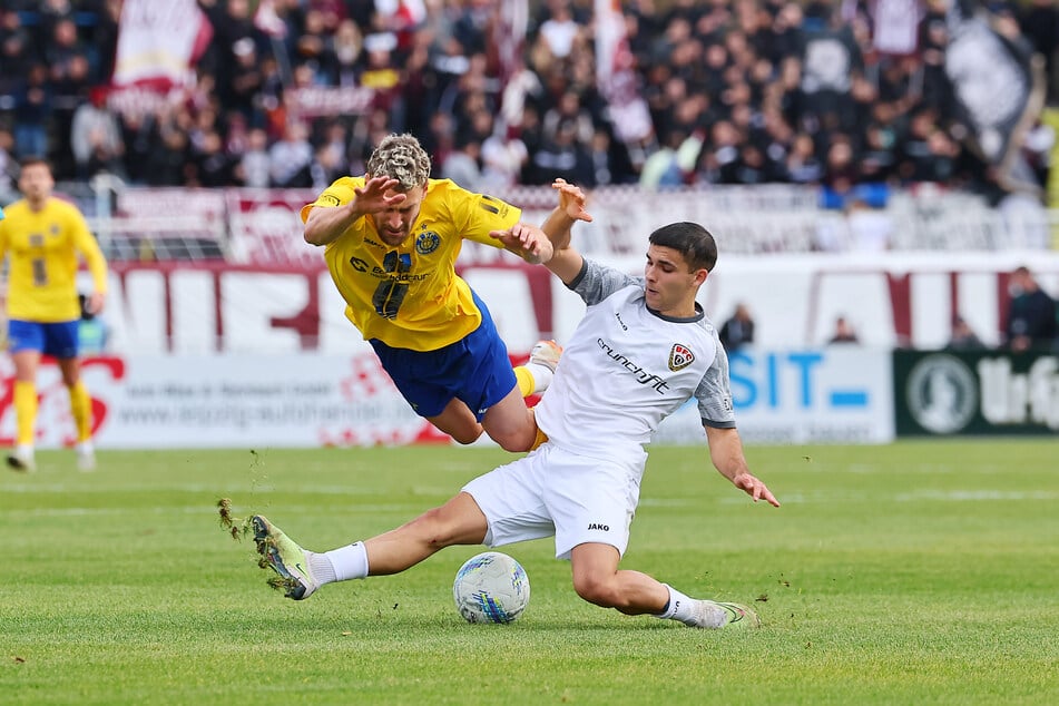 Zu Beginn des zweiten Durchgangs verteidigten die Gäste noch sicher. Danach ging aber alles den Bach hinunter.