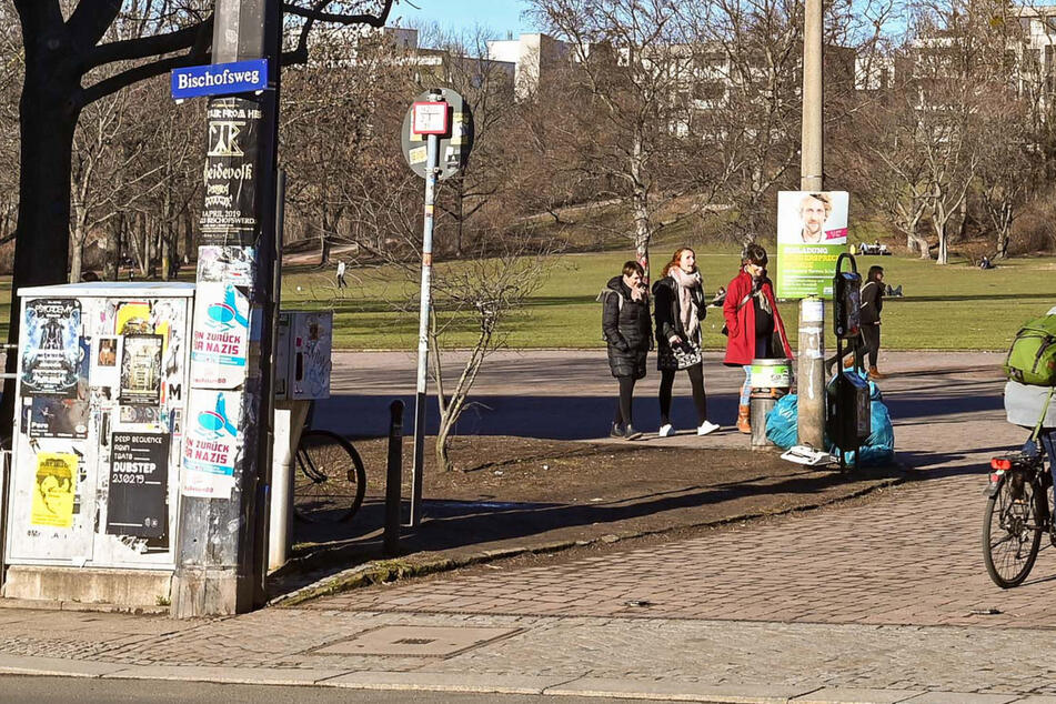 Dresden: Mann fällt in Dresden über Frau her, vergewaltigt sie im Alaunpark