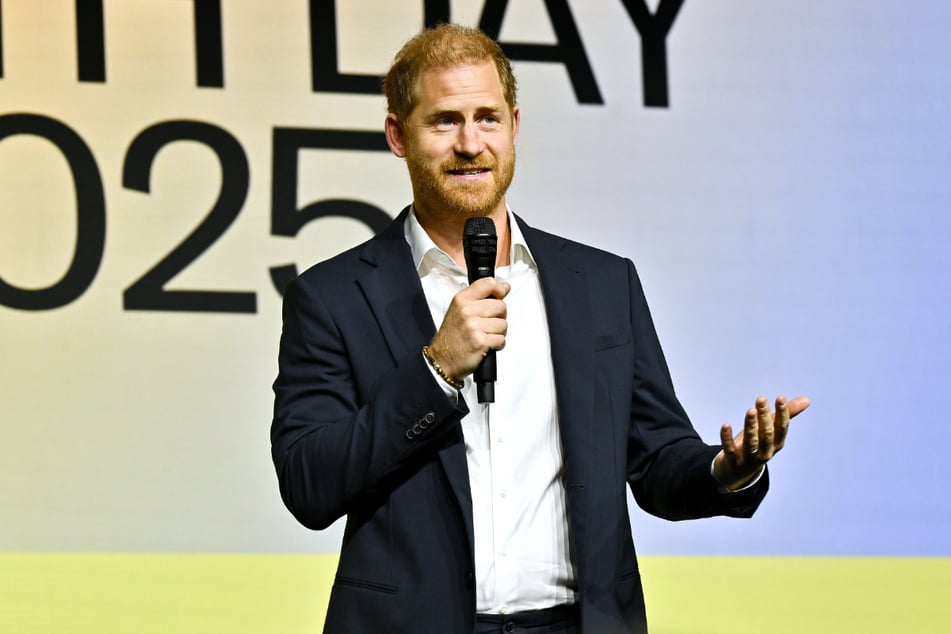 Publicar fotos editadas o reales de niños en internet le resulta difícil a Harry. Los padres deben ser muy cuidadosos al hacerlo.