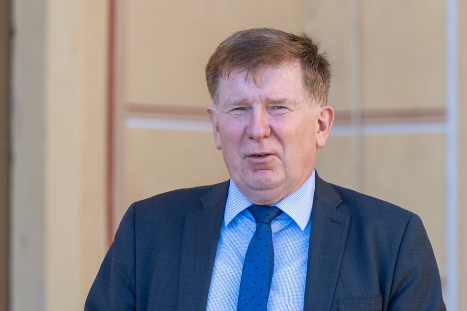 Ex-Staatssekretär Dr. Frank Pfeil (65, CDU) stellt sich als LSB-Präsident neuen Herausforderungen.