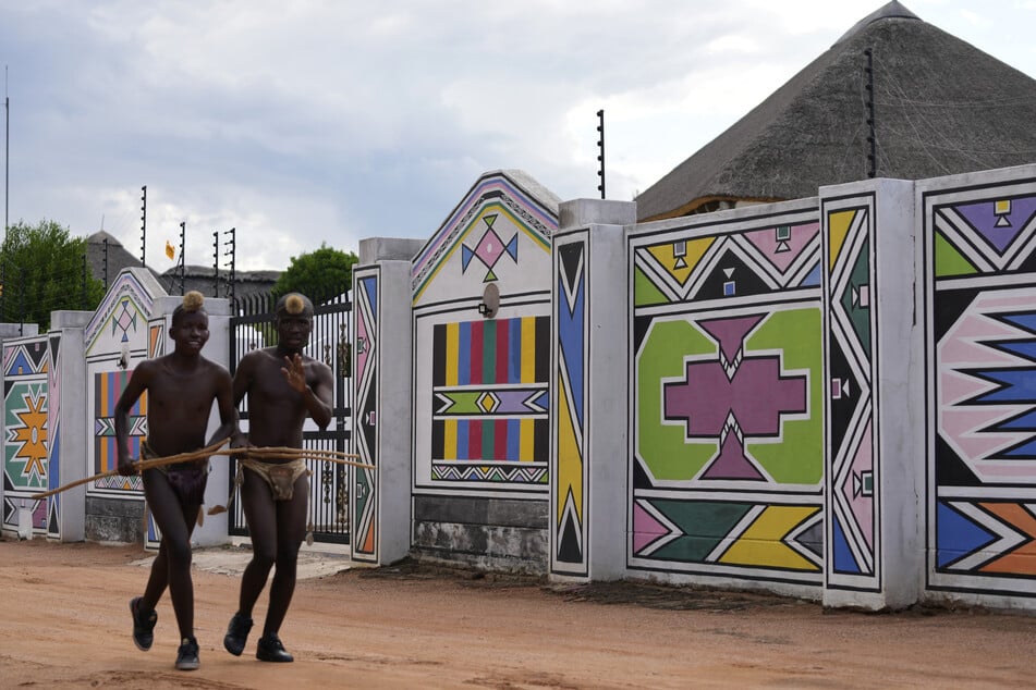 In Südafrika starben in diesem Jahr 41 junge Männer infolge eines traditionellen Beschneidungsrituals. (Symbolbild)