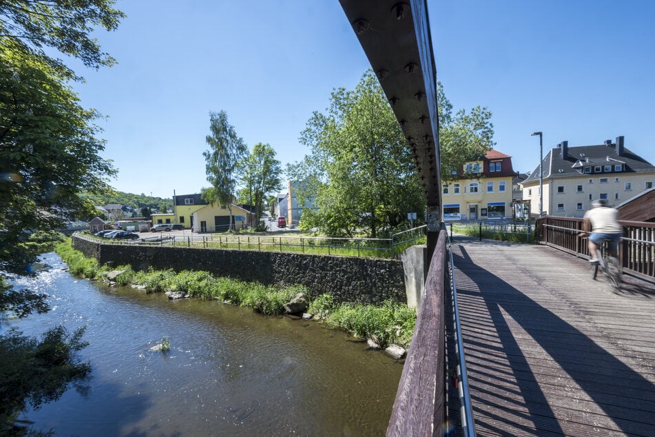 In Altchemnitz entsteht ein neuer Rastplatz direkt am Wasser.