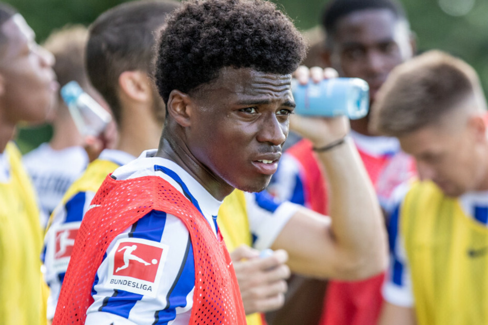 Herthas Javairo Dilrosun beim Trainingsauftakt.