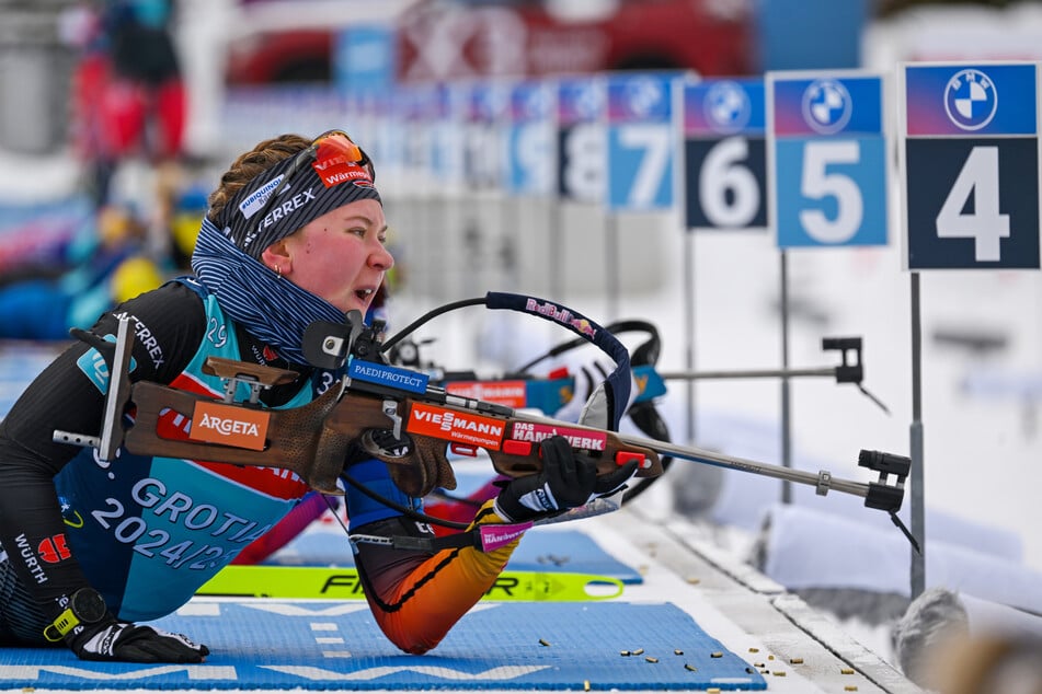 Im Einzelwettkampf bekommen Biathleten für jeden Fehlschuss eine Strafminute.