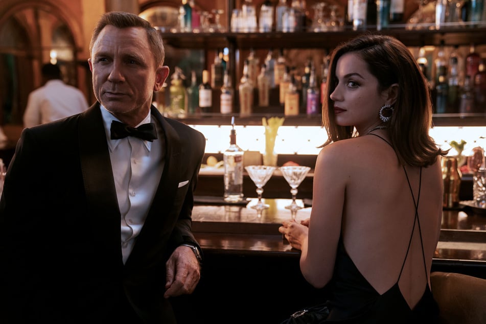 Daniel Craig (52) stand für "James Bond – Keine Zeit zu sterben" mit Ana de Armas (32) vor der Kamera.