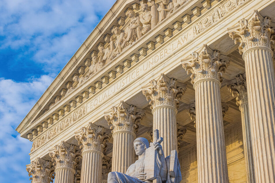 Supreme Court agrees to hear challenge to affirmative action at universities