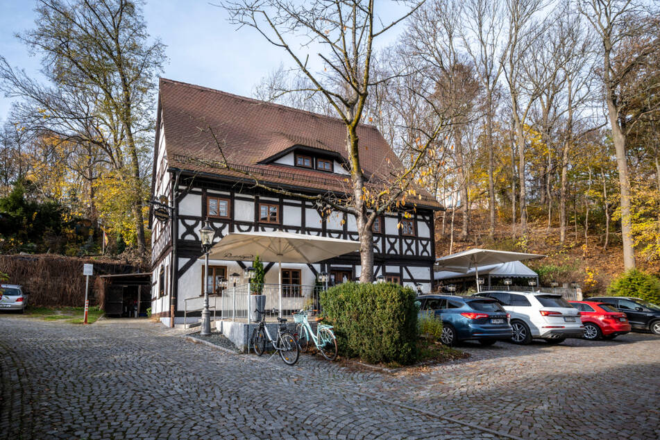 Die Traditions-Gaststätte "Ausspanne" auf dem Schloßberg sorgte mit einer Mitarbeitersuche für Wirbel im Netz.