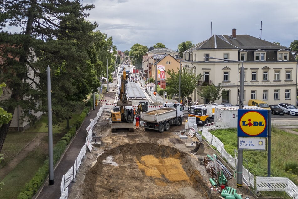 Vor allem der Straßenbau habe bislang noch nichts vom sogenannten "Sondervermögen" gespürt, kritisiert der Branchenverband.