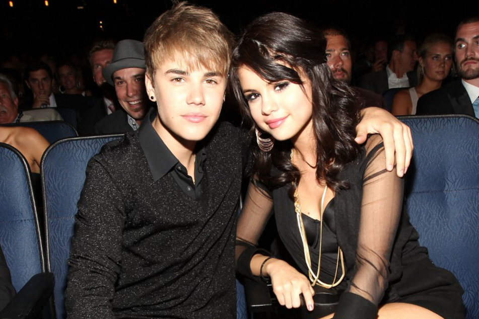 Justin Bieber (l) and Selena Gomez had an on-off relationship for eight years and were considered a dream couple by their fans (stock photo).