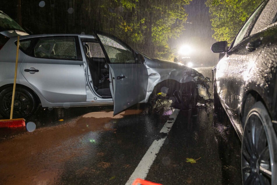 Alle beteiligten Fahrzeuge mussten abgeschleppt werden.