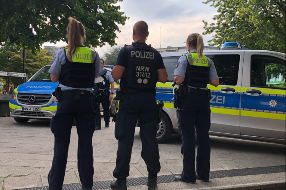Zahlreiche Kräfte der Polizei waren zu dem Einsatz am Ebertplatz gerufen worden.