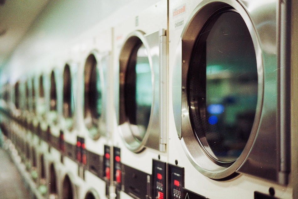 Knowing how to wash laundry properly is also important in commercial laundries.