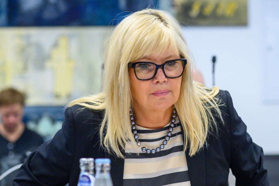 Magdeburgs Oberbürgermeisterin Simone Borris (62, parteilos) konnte kein grünes Licht für den Weihnachtsmarkt geben, hofft aber, dass dieser 2025 doch stattfinden kann.