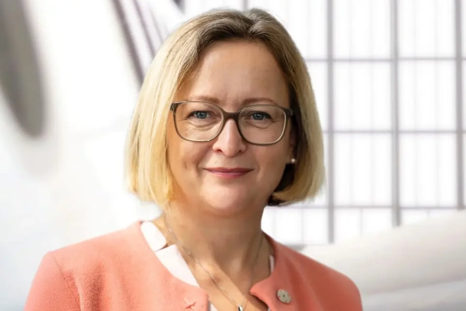 EFW-Sprecherin Anne Schneider (50) äußerte sich zum Anlass des Fluges.