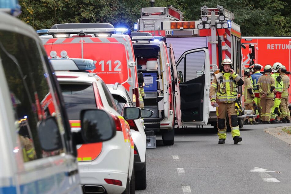 Am Fundort kam es zum Großaufgebot der Einsatzkräfte. (Symbolfoto)