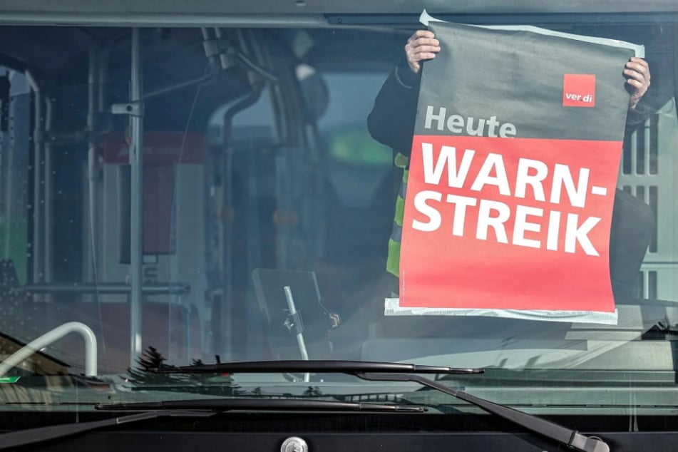 Ein Notfahrplan in Chemnitz soll während des Streiks aushelfen. (Symbolbild)