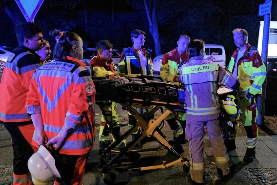 Eine Person benötigte medizinische Versorgung, lehnte jedoch den Transport in ein Krankenhaus ab.